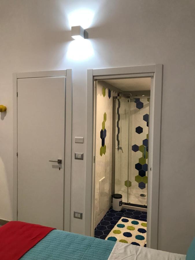 Arianiello Suite A Due Passi Dal Cristo Velato เนเปิลส์ ภายนอก รูปภาพ