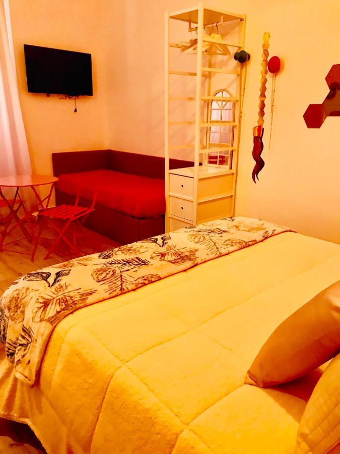 Arianiello Suite A Due Passi Dal Cristo Velato เนเปิลส์ ภายนอก รูปภาพ