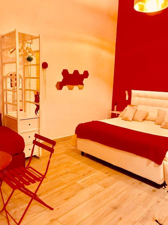 Arianiello Suite A Due Passi Dal Cristo Velato เนเปิลส์ ภายนอก รูปภาพ