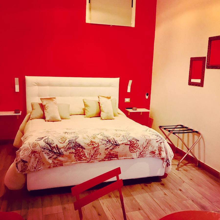 Arianiello Suite A Due Passi Dal Cristo Velato เนเปิลส์ ภายนอก รูปภาพ